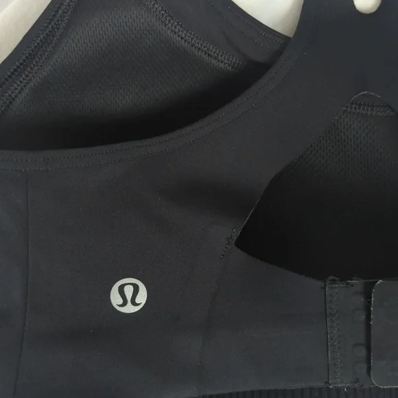 lululemon All Powered Up Black Bra | Size 32C - Picture 6 of 6